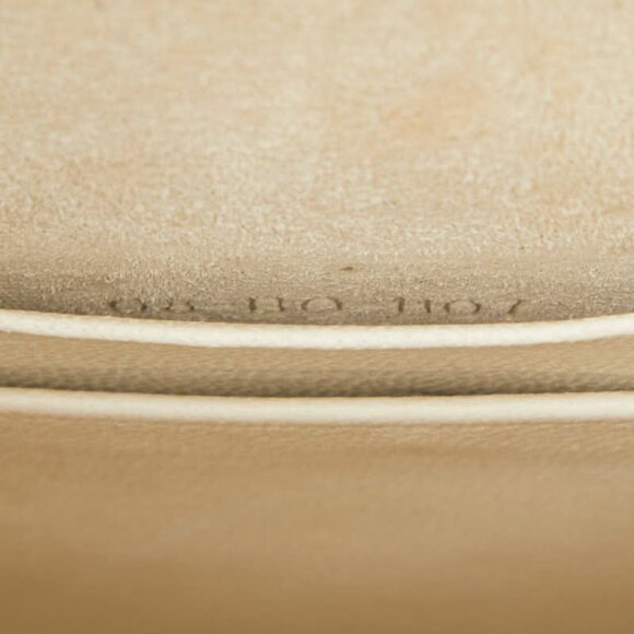 CHRISTIAN DIOR White Leather Shoulder Bag - Picture 13 of 13